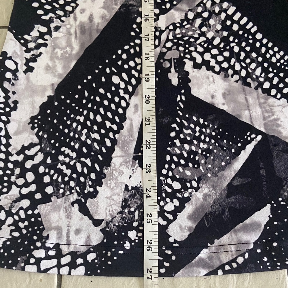 Lululemon Racerback Tank Small - Picture 5 of 8